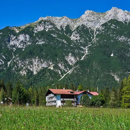 Apartmenthaus - Café - Zugspitze Aparthotel