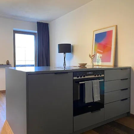 Apartmenthaus - Café - Zugspitze